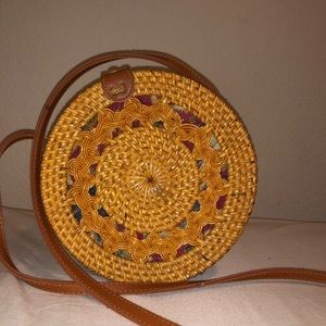Circle Straw Crossbody Bag